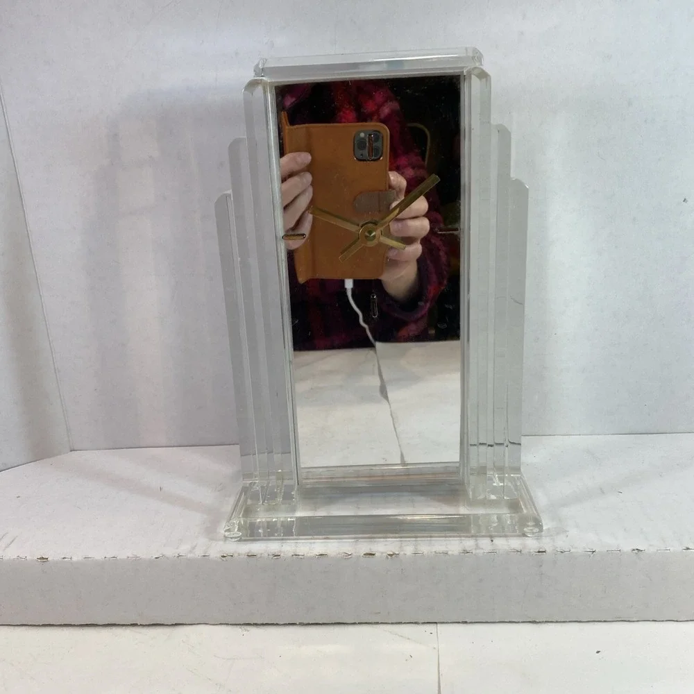 Van Teal Art Deco MCM Lucite Sculpture Mantle‎ Clock Mirrored Face Brass Hands